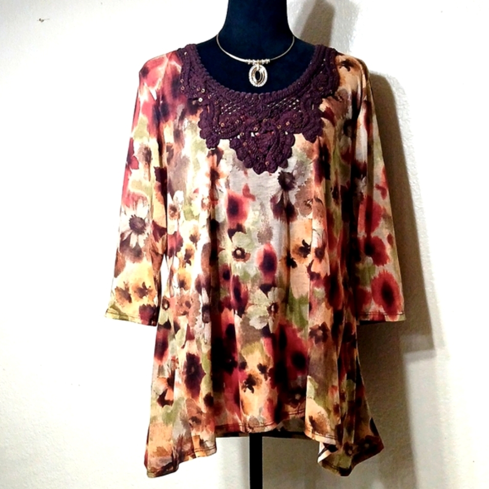 SML SPORT Floral Top